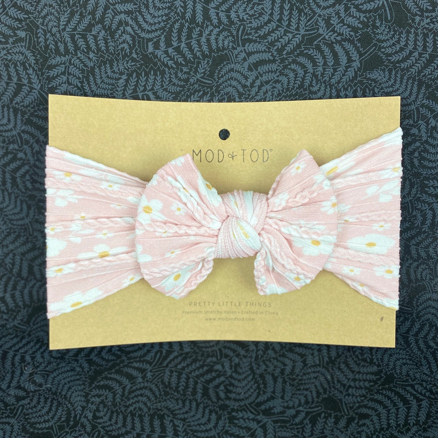 Cable Bow headband for baby and toddler