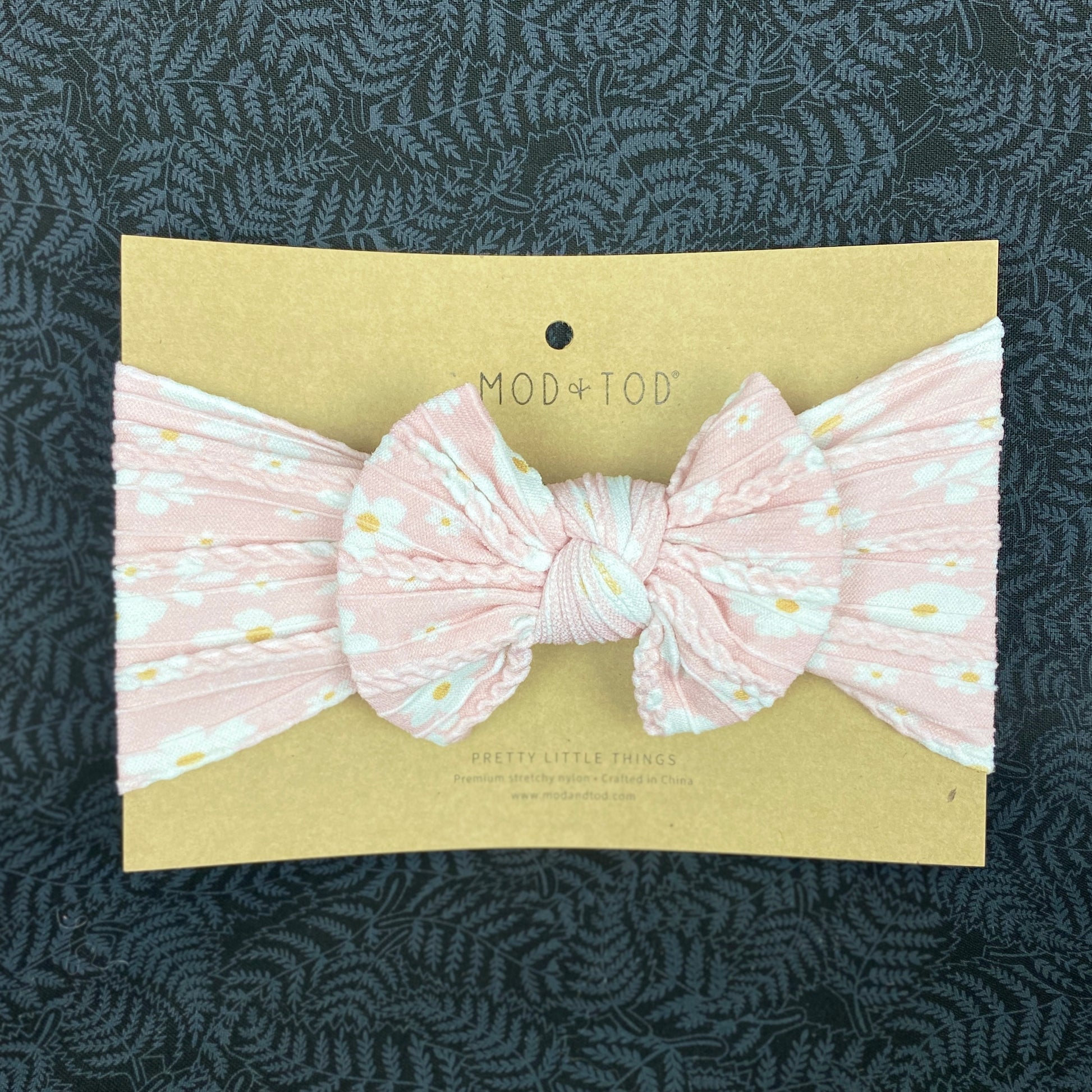 Cable Bow headband for baby and toddler